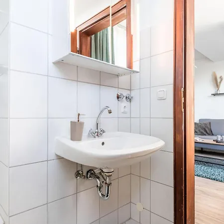 Foerdeblick - Liebevoll, Wassernah Mit Netflix Apartament